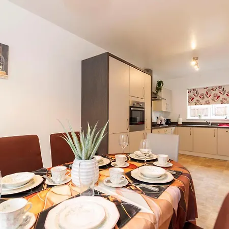 Supreme House * 미들즈브러